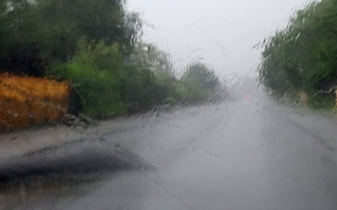 How to stay safe driving in stormy weather