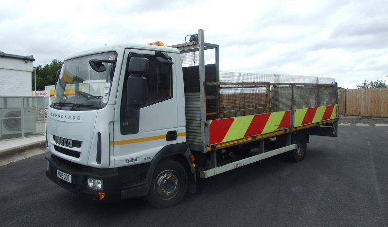How A Dropside Van Can Make Your Work Easier