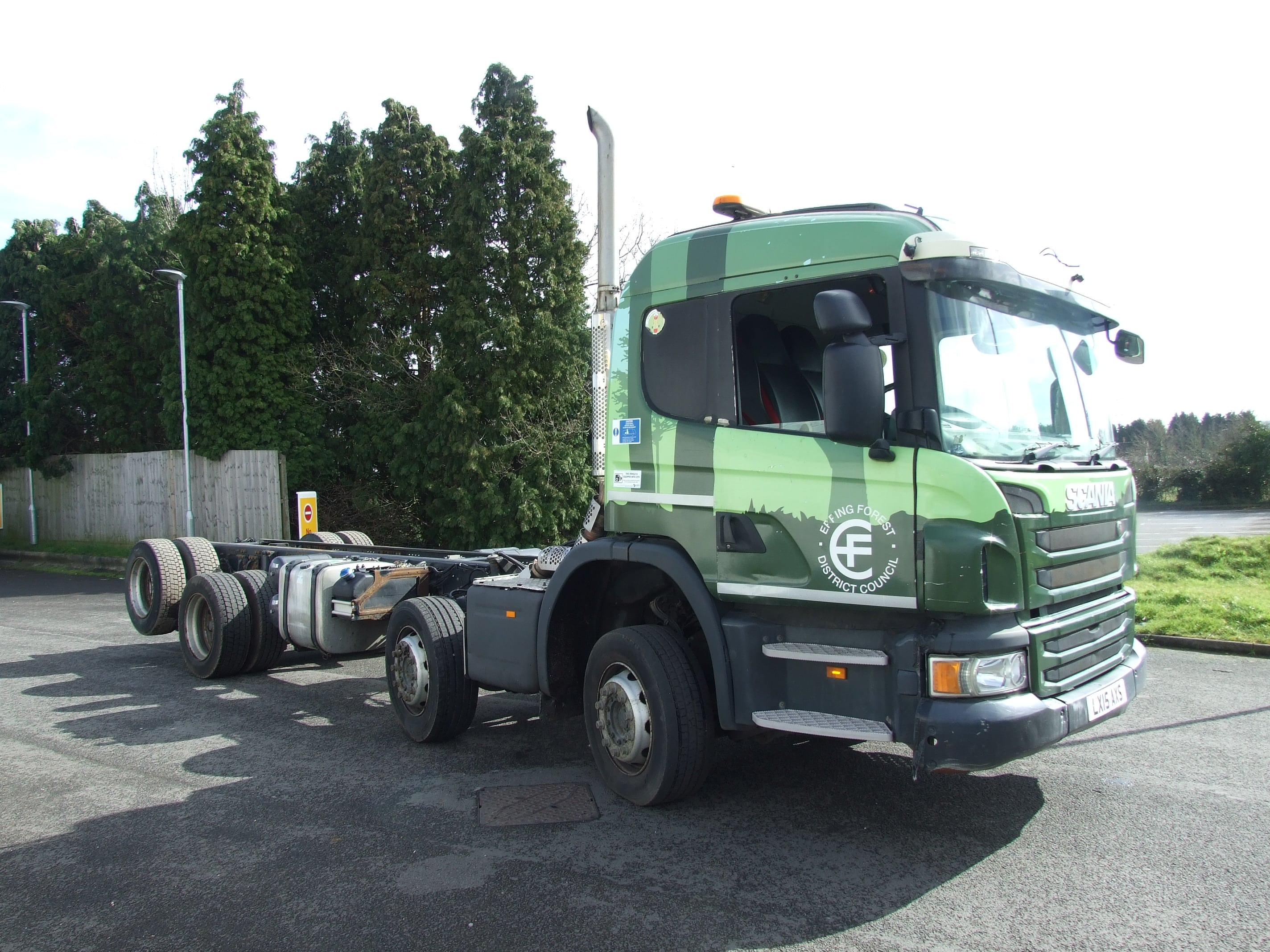 2015 SCANIA P320 – CHASSIS- 32 TONNE