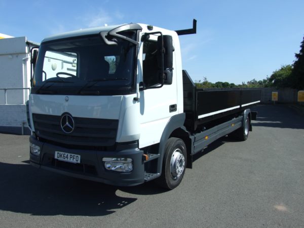 MERCEDES- BENZ 13.5T DROPSIDE. SIDE VIEW