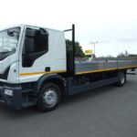 IVECO 180 E25 EURO 6 SLEEPER CAB DROPSIDE. SIDE VIEW