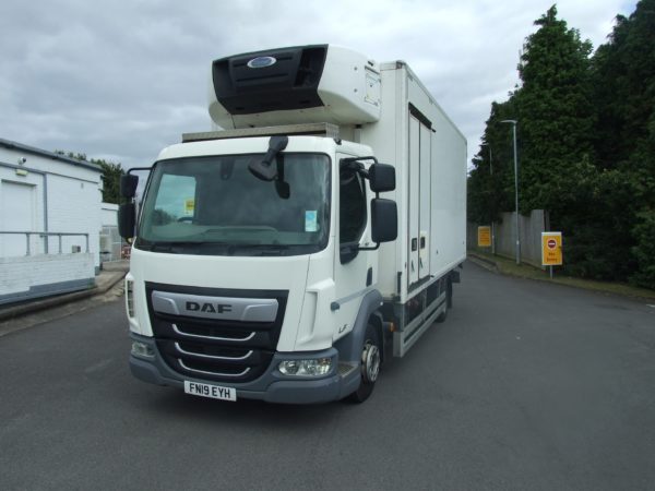 DAF LF45.180 FRIDGE BOX TRUCK.SIDE VIEW