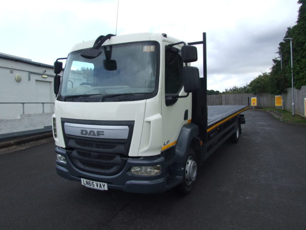 DAF LF210 FLATBED SIDE VIEW