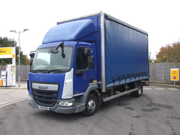 DAF LF150 CURTAIN SIDE VIEW