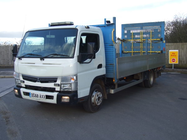 MITSUBISHI 7 C18 CANTER DROPSIDE SIDE VIEW